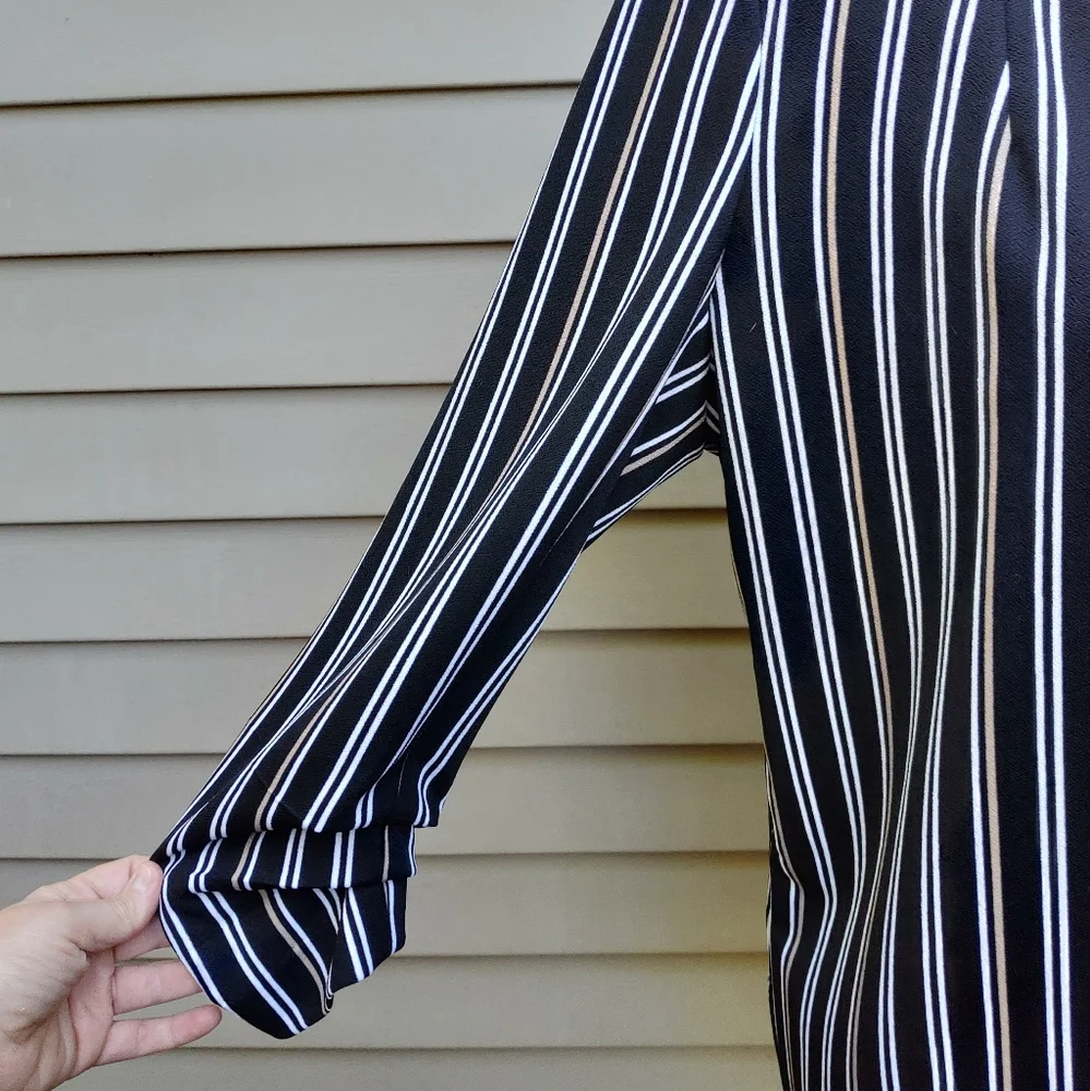 NYCC Black Striped Blazer 3/4 Ruched Sleeves NWT Hook Closure